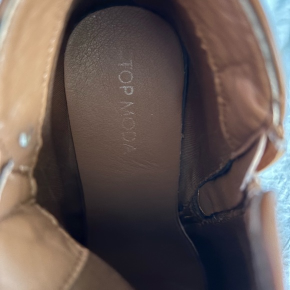 TOP Moda Brown Ankle Booties with Zipper - Picture 2 of 3